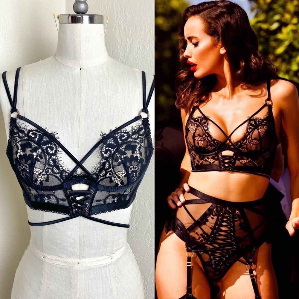 💔 SOLD $150 Honey Birdette Claudine Lace Plunge Bra